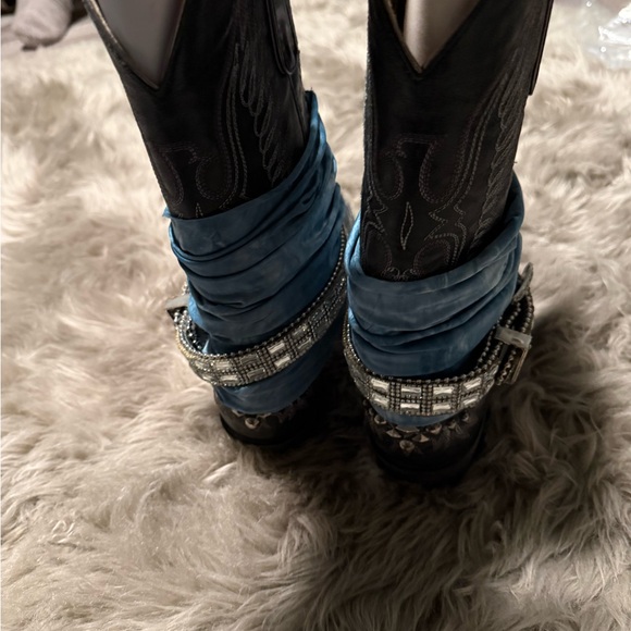Women's Black and Blue Western Boots - Picture 3 of 5